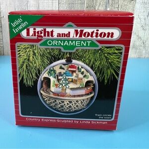 Hallmark Keepsake Ornament 1988 Magic Light & Motion Country Express Train